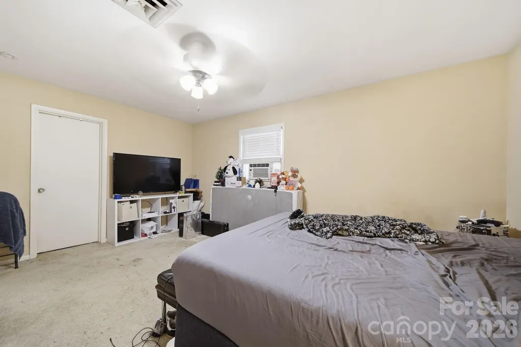 970 23rd Avenue NE Hickory NC 28601