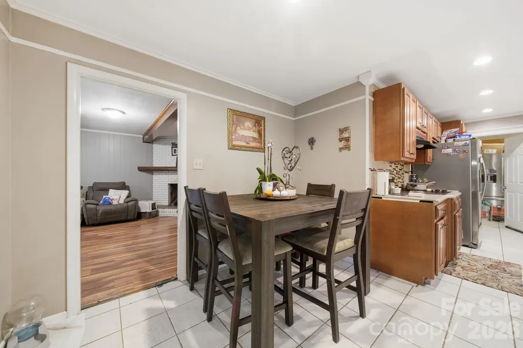 970 23rd Avenue NE Hickory NC 28601