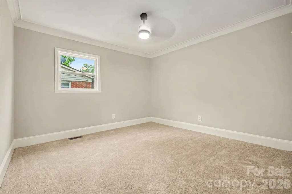 3716 Fieldcrest Road Charlotte NC 28217