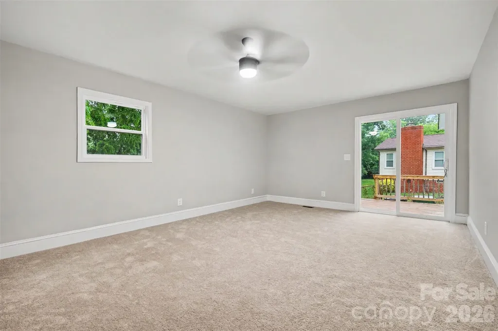 3716 Fieldcrest Road Charlotte NC 28217