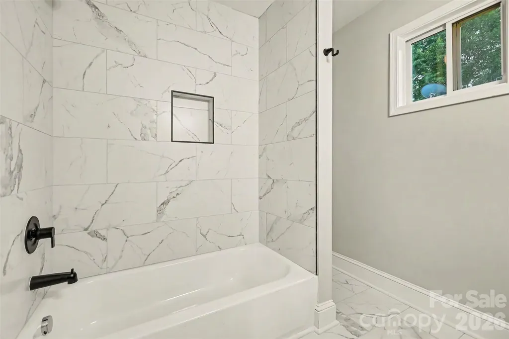 3716 Fieldcrest Road Charlotte NC 28217