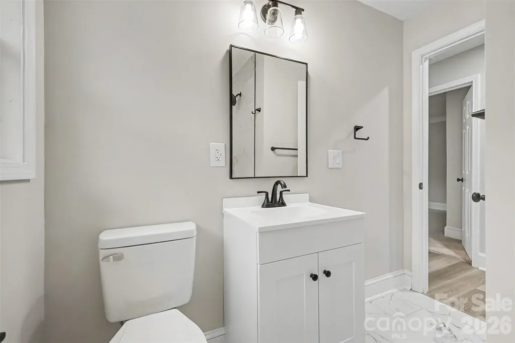 3716 Fieldcrest Road Charlotte NC 28217