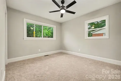 3716 Fieldcrest Road Charlotte NC 28217