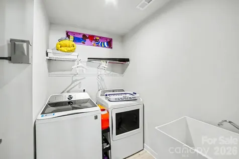 2220 Goldwood Drive Charlotte NC 28215