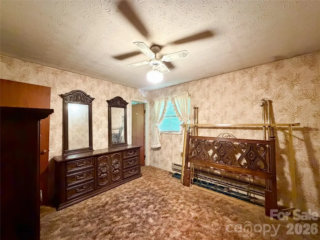 133 Jarvis Street Waynesville NC 28786