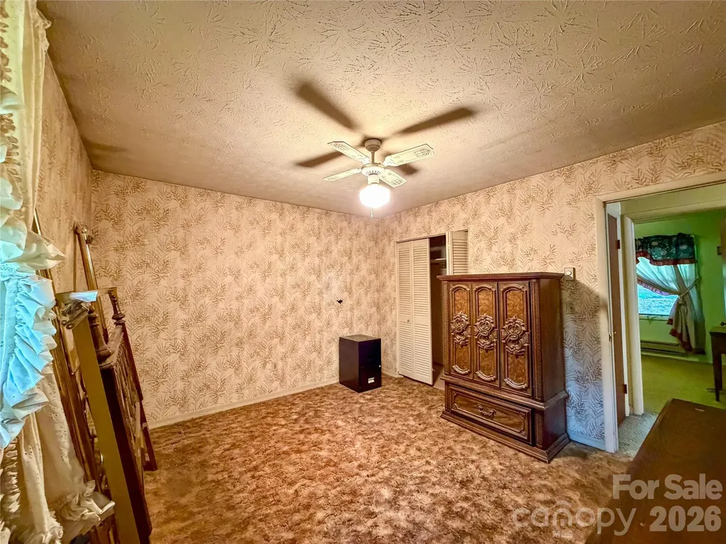 133 Jarvis Street Waynesville NC 28786
