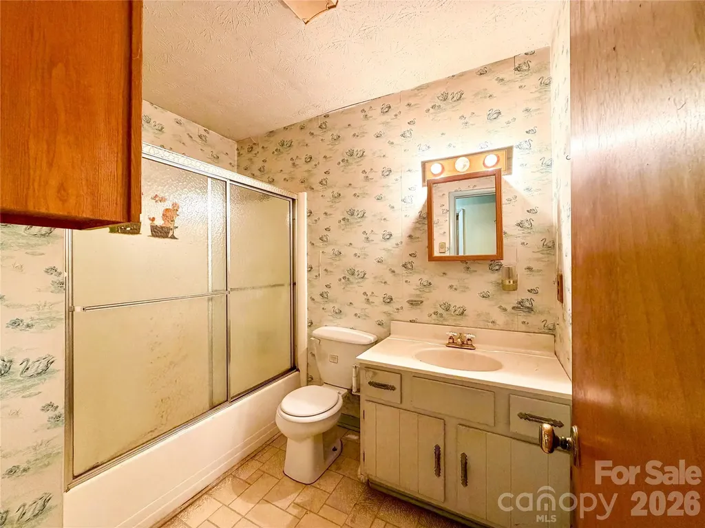 133 Jarvis Street Waynesville NC 28786