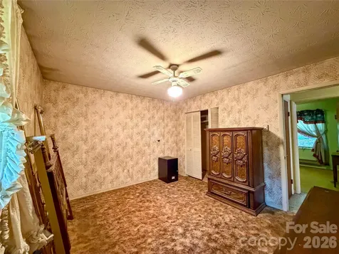 133 Jarvis Street Waynesville NC 28786