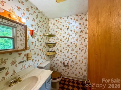 133 Jarvis Street Waynesville NC 28786