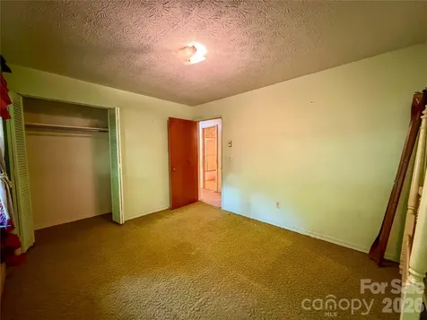 133 Jarvis Street Waynesville NC 28786