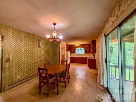 133 Jarvis Street Waynesville NC 28786