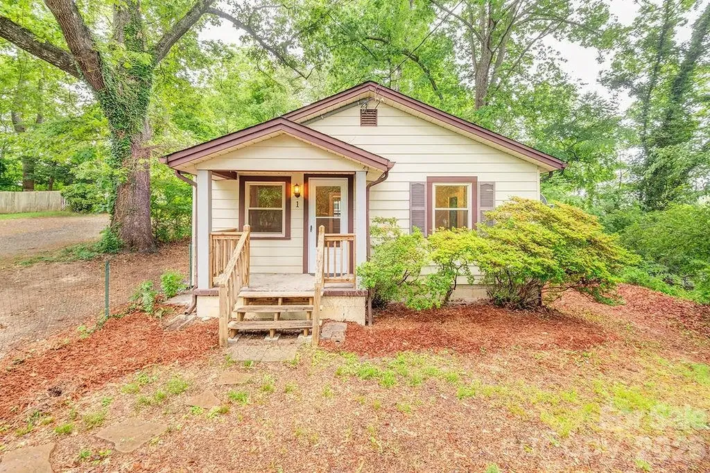 Asheville NC, 1 Narbeth Road