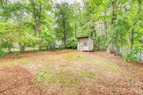 1 Narbeth Road Asheville NC 28806