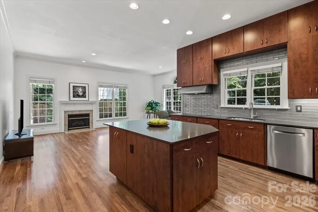 4909 Deer Walk Avenue Charlotte NC 28270