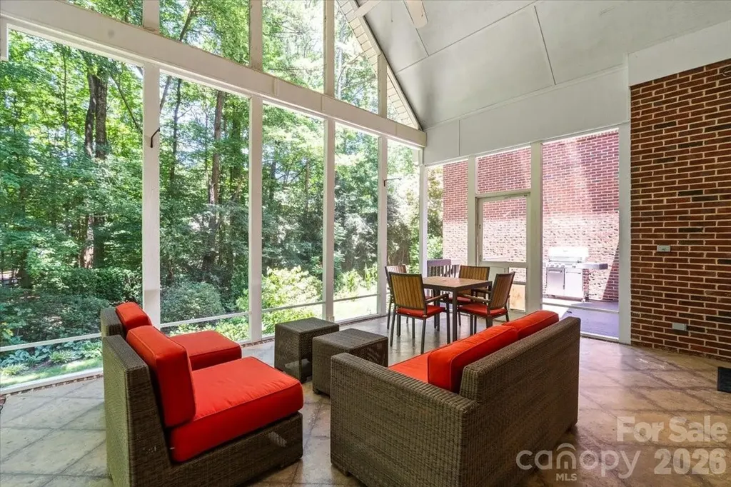4909 Deer Walk Avenue Charlotte NC 28270