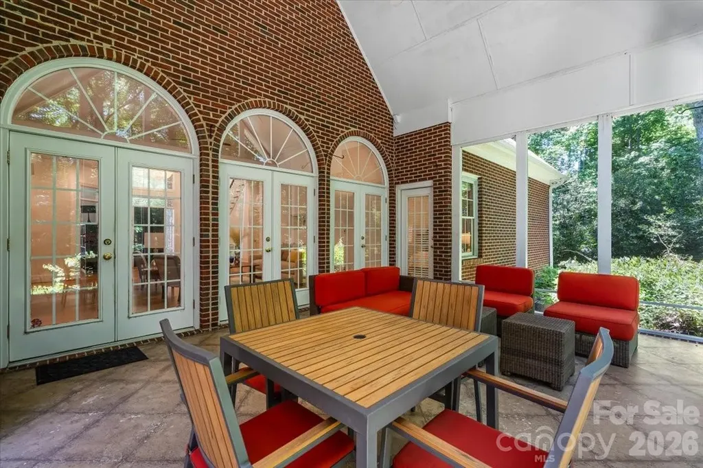 4909 Deer Walk Avenue Charlotte NC 28270