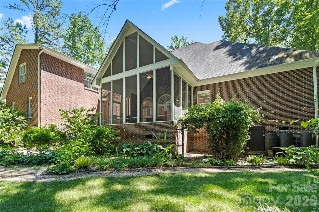 4909 Deer Walk Avenue Charlotte NC 28270