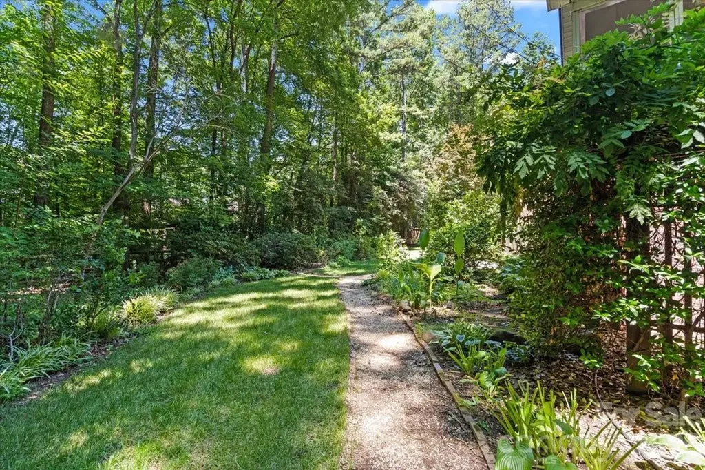 4909 Deer Walk Avenue Charlotte NC 28270