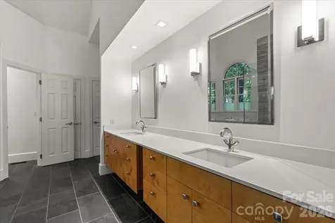 4909 Deer Walk Avenue Charlotte NC 28270