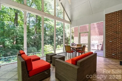 4909 Deer Walk Avenue Charlotte NC 28270