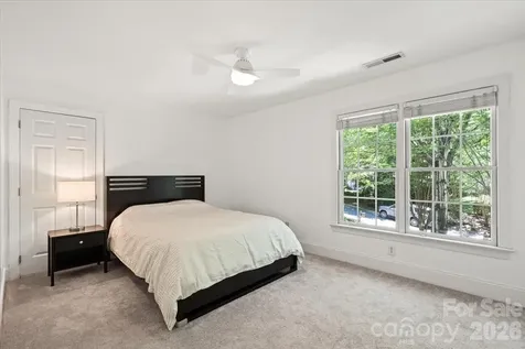 4909 Deer Walk Avenue Charlotte NC 28270