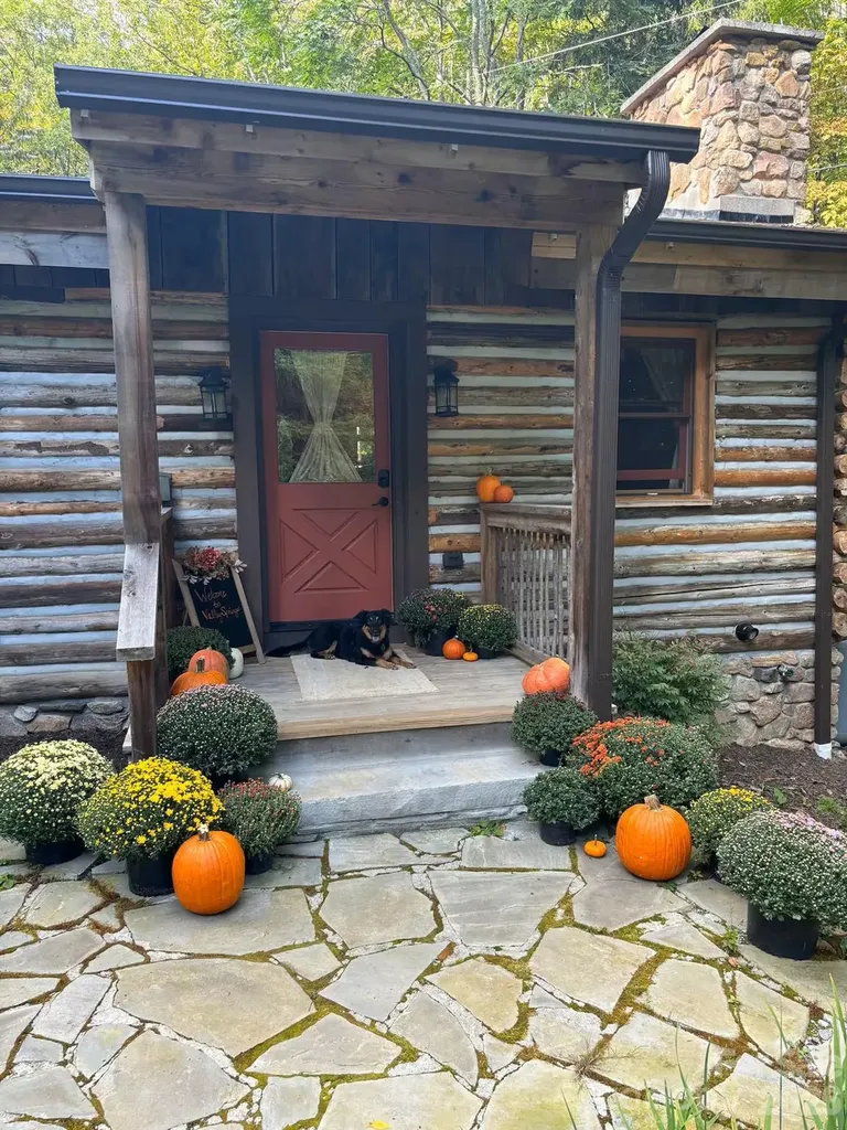 635/634 Little Horse Creek Newland NC 28657