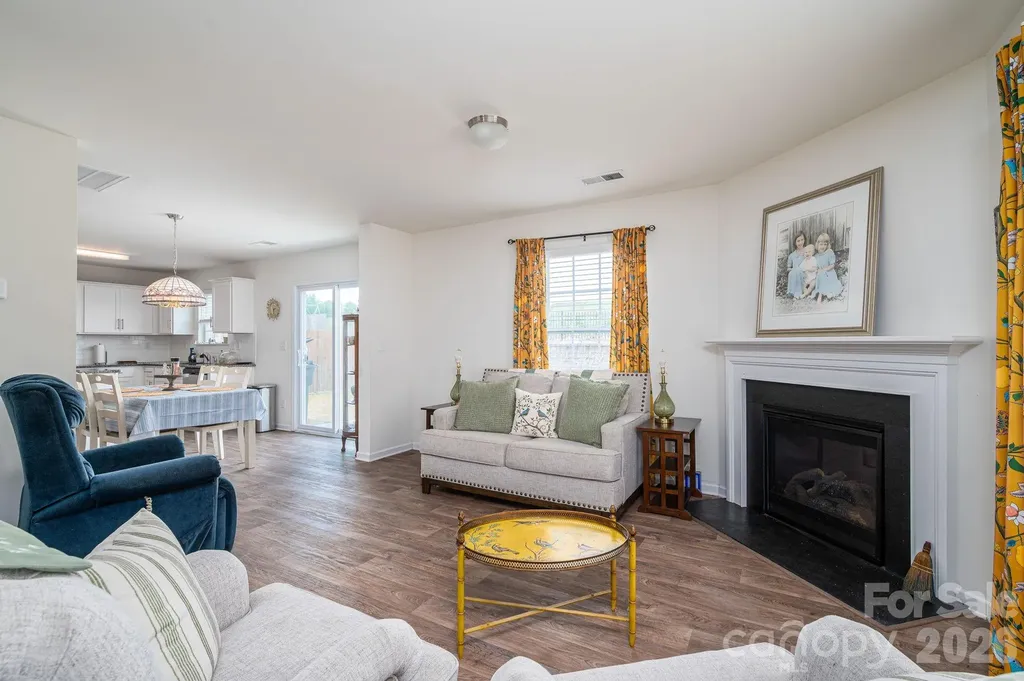 1536 Gaston Mountain Drive Dallas NC 28034