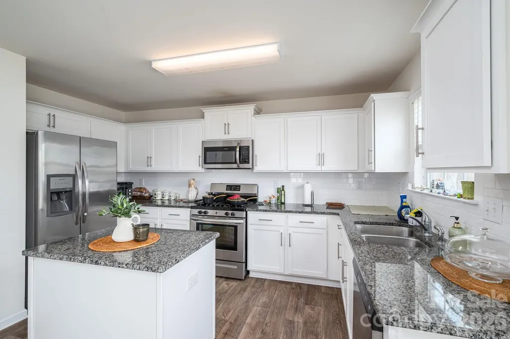 1536 Gaston Mountain Drive Dallas NC 28034