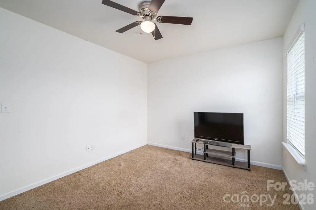 1536 Gaston Mountain Drive Dallas NC 28034