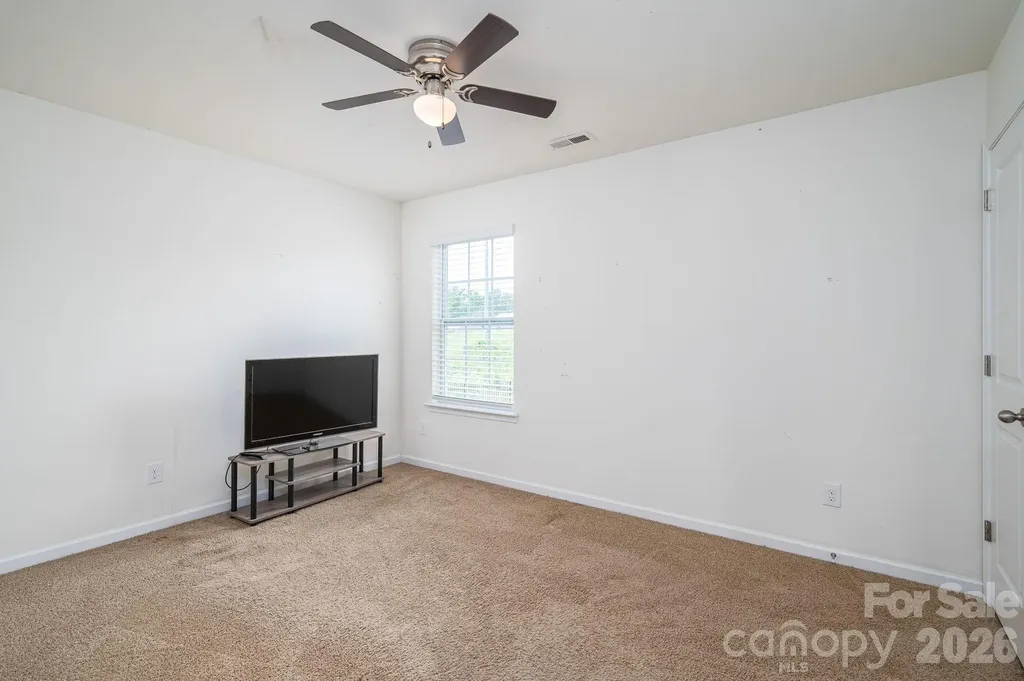 1536 Gaston Mountain Drive Dallas NC 28034