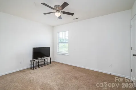 1536 Gaston Mountain Drive Dallas NC 28034