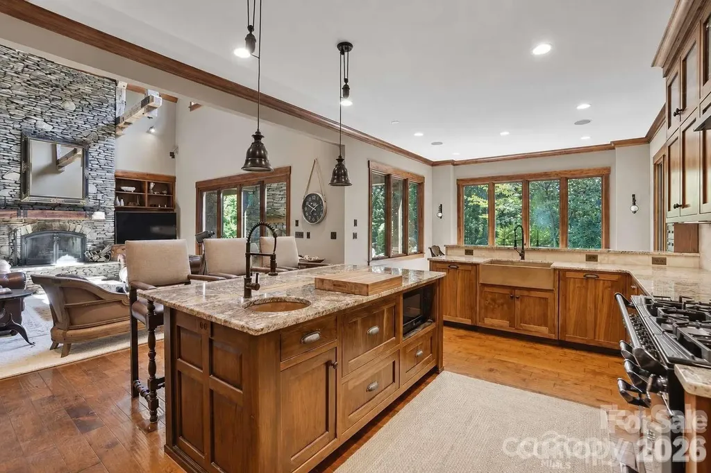 9208 Flying Eagle Lane Charlotte NC 28278