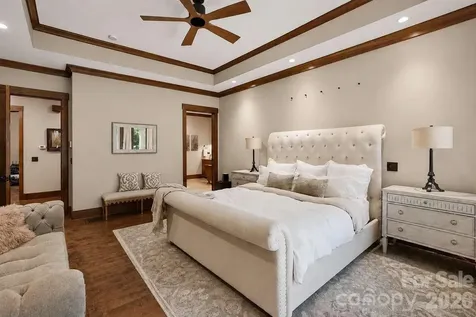 9208 Flying Eagle Lane Charlotte NC 28278