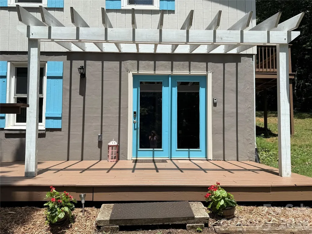 95 Walker Cove Road Black Mountain NC 28711