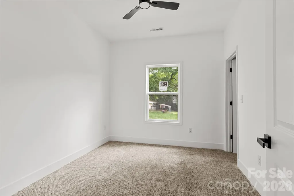 612 Hardin Road Dallas NC 28034