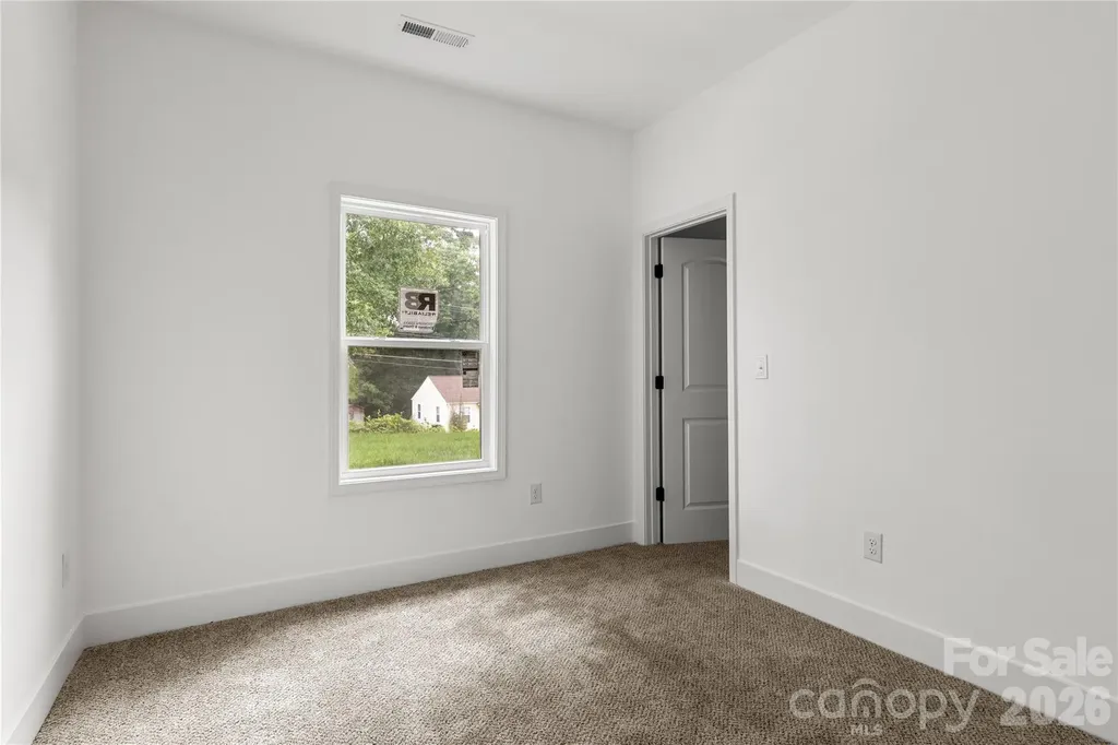 612 Hardin Road Dallas NC 28034