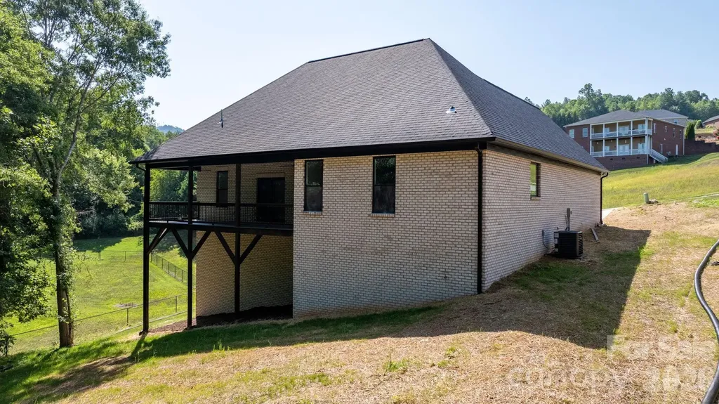 730 Chatsworth Circle SE Lenoir NC 28645