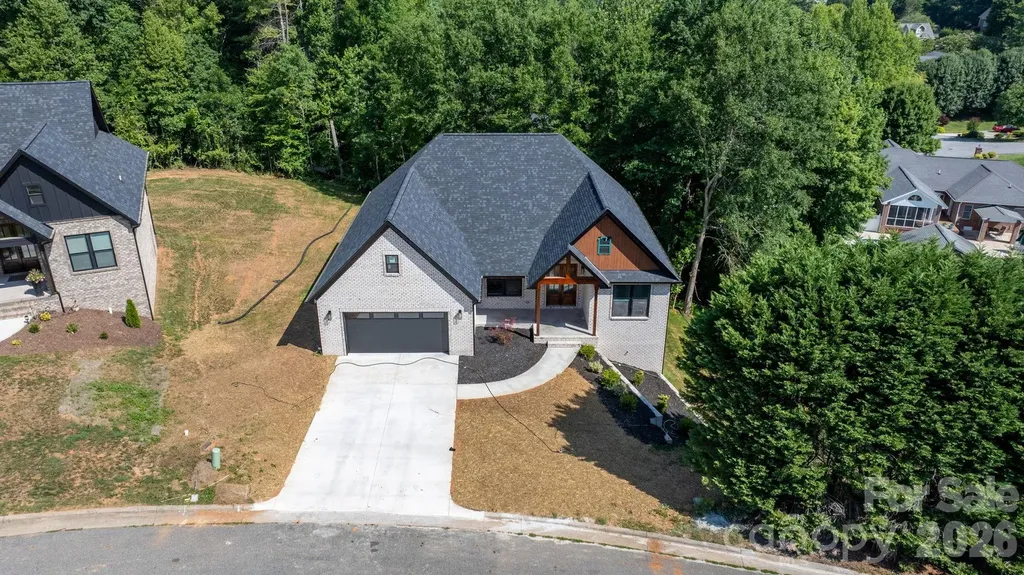 730 Chatsworth Circle SE Lenoir NC 28645