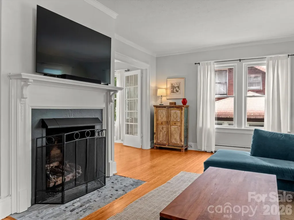 60 Austin Avenue Asheville NC 28801