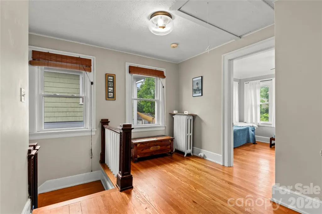 60 Austin Avenue Asheville NC 28801