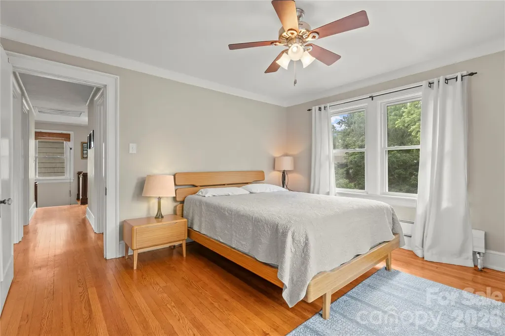 60 Austin Avenue Asheville NC 28801