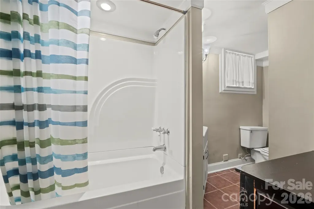 60 Austin Avenue Asheville NC 28801