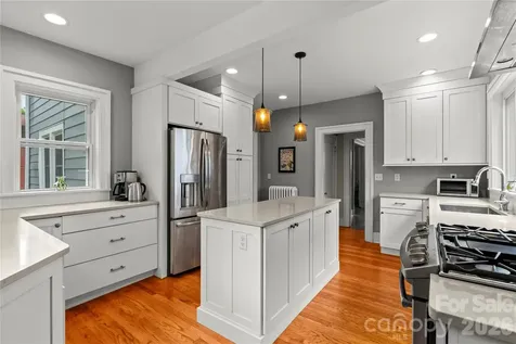 60 Austin Avenue Asheville NC 28801