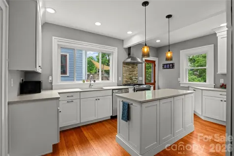60 Austin Avenue Asheville NC 28801