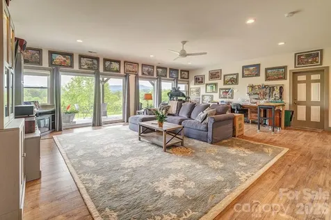 18 Adas Way Weaverville NC 28787