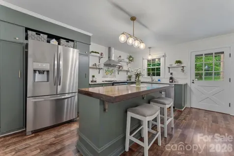 1014 Bramblewood Court NE Lenoir NC 28645
