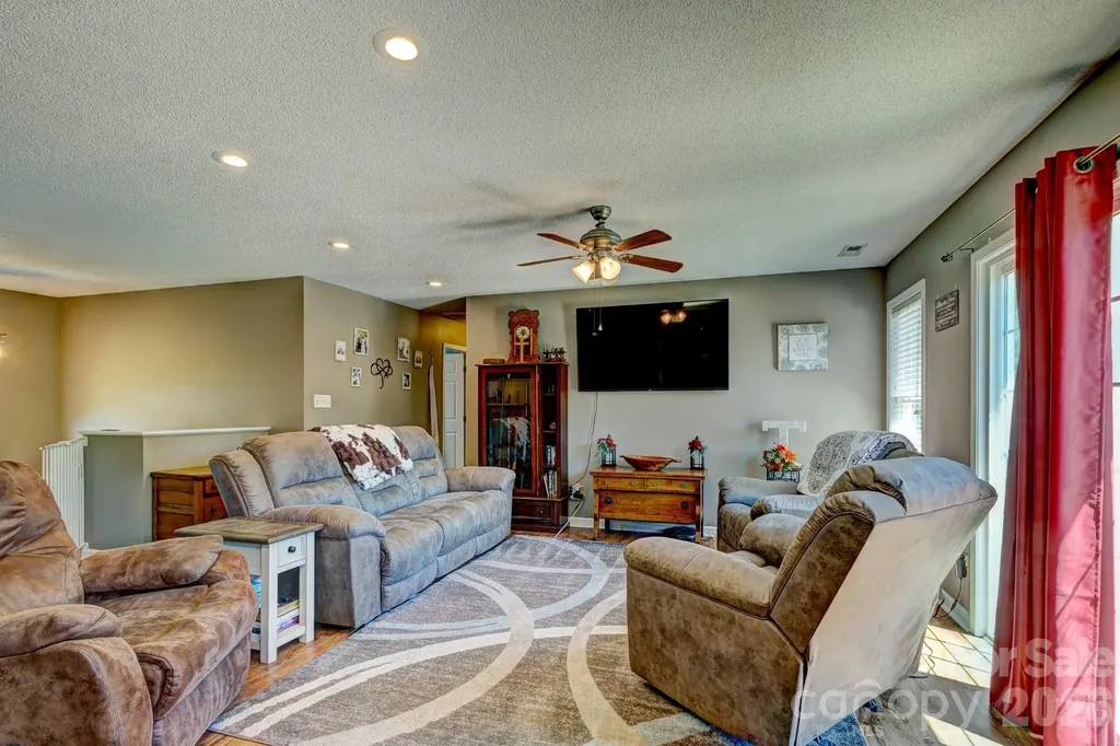204 Black Rock School Road Cherryville NC 28021