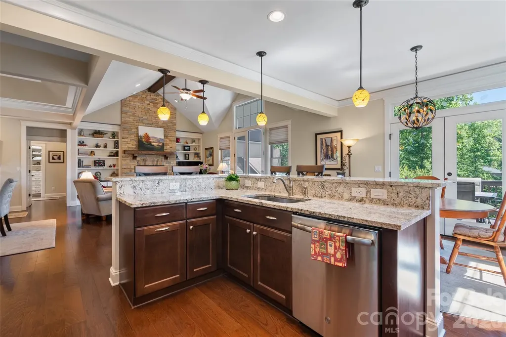 43 Orvis Stone Circle Biltmore Lake NC 28715