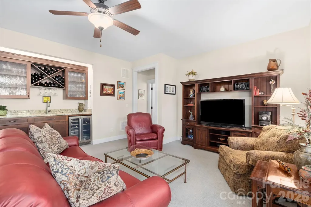 43 Orvis Stone Circle Biltmore Lake NC 28715