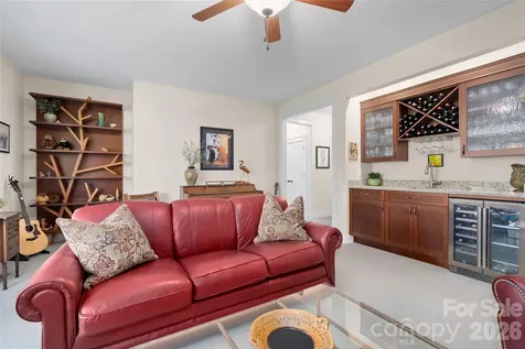 43 Orvis Stone Circle Biltmore Lake NC 28715
